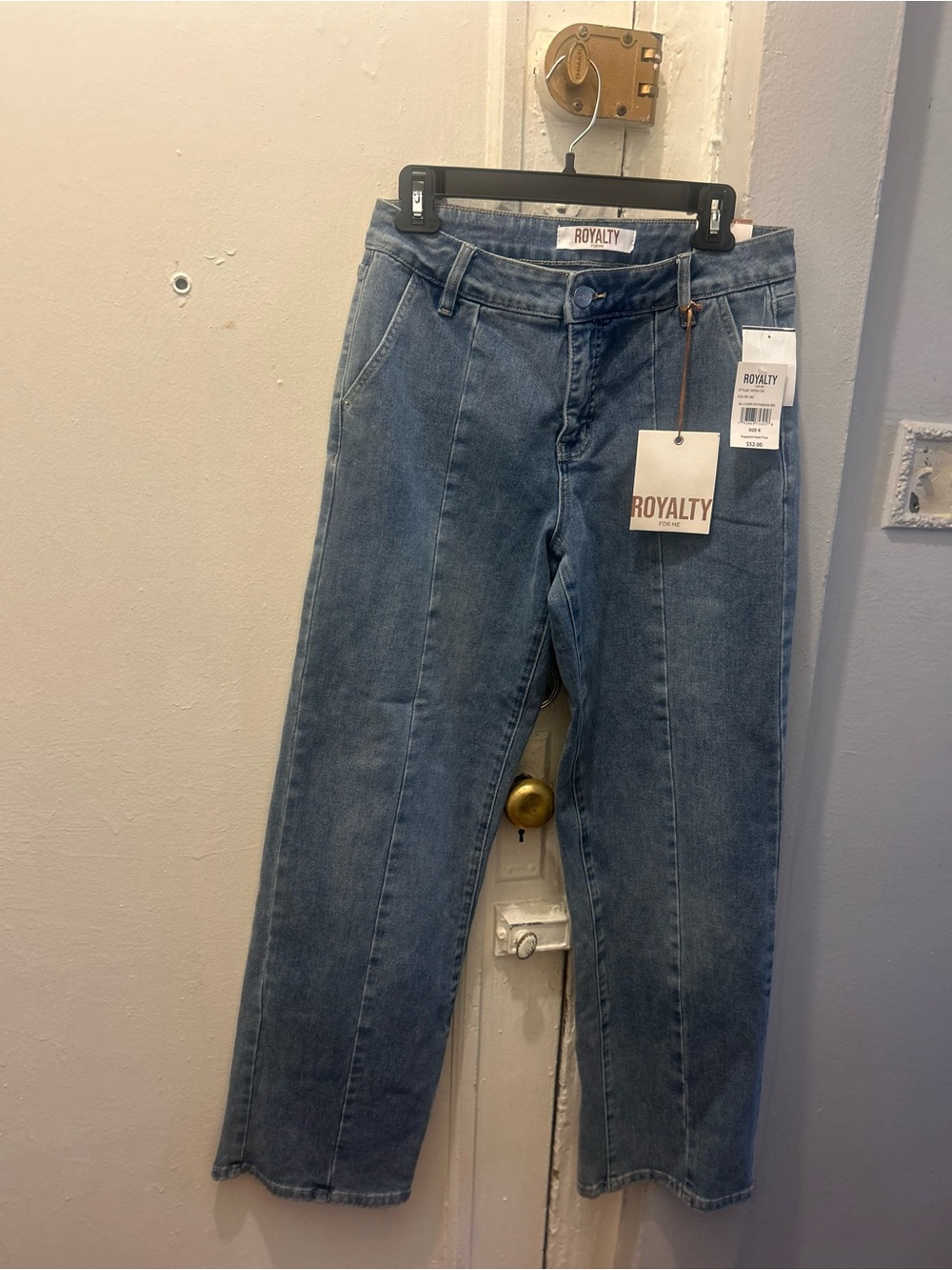 Royalty For Me Women’s Medium Blue Straight Leg Jeans